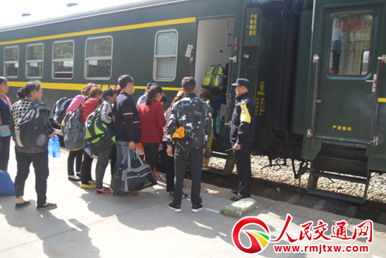 ����S���F��������ֻ���f�҈F(tu��n)�A