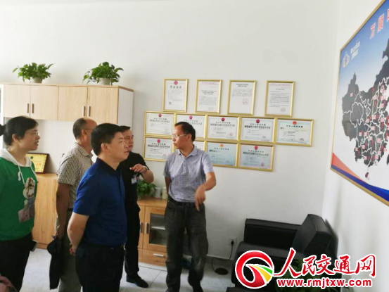 �˴��о͘I(y��)�־��L(zh��ng)�ױ�һ���W�R�f(w��n)혽�܇�˴��ֹ�˾ָ��(d��o)����